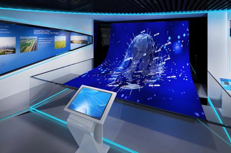 數(shù)字展館設計的創(chuàng)新實踐 融合多媒體內(nèi)容制作與魔法境全息投影的企業(yè)展廳方案及網(wǎng)絡技術服務支持